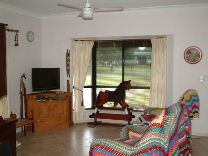 37 James Street, Howard QLD 4659