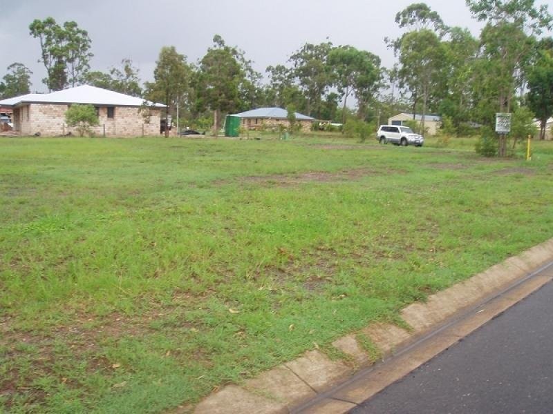 2 Southfork Circuit, Burrum Heads QLD 4659