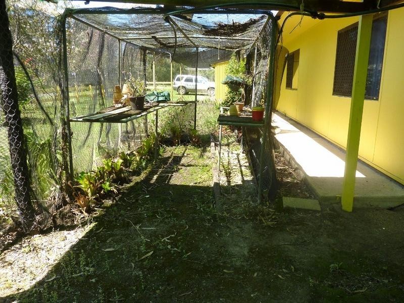 86 Old Bruce Hwy, Howard QLD 4659