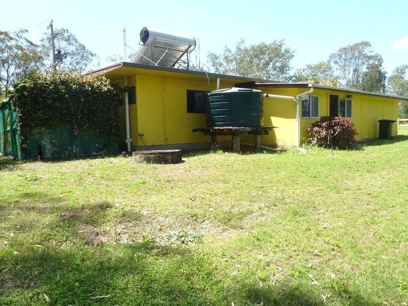 86 Old Bruce Hwy, Howard QLD 4659