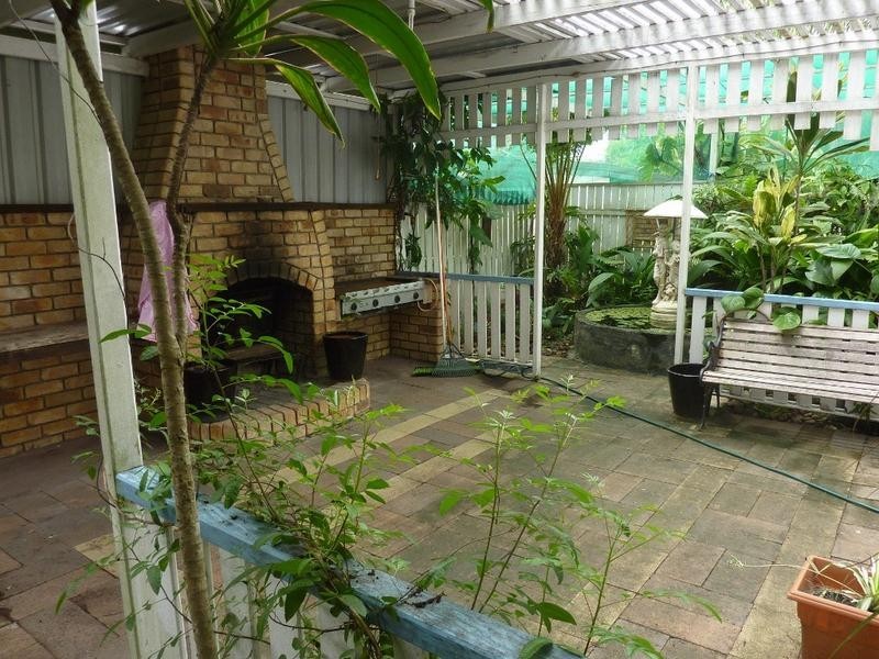 41-43 Whitley Street, Howard QLD 4659