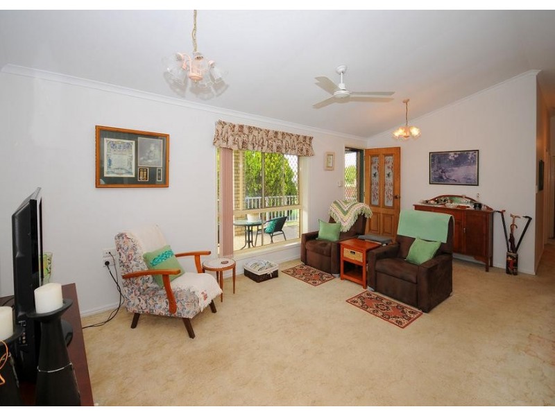 15 Crawford St, Torbanlea QLD 4662