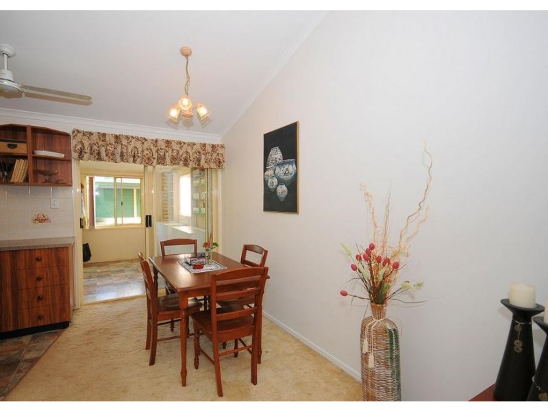 15 Crawford St, Torbanlea QLD 4662