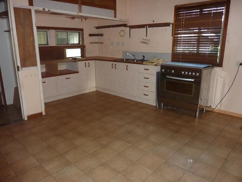 20 James St, Howard QLD 4659