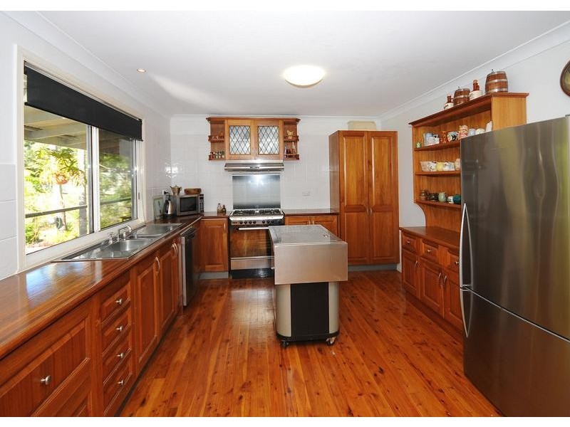 212 Pacific Haven Cct, Pacific Haven QLD 4659