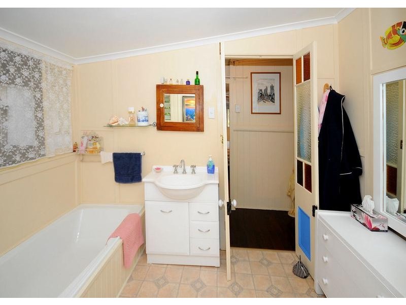 39 – 43 Lower Thomas St, Howard QLD 4659