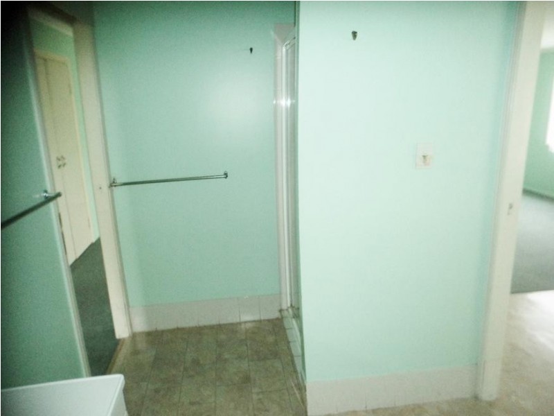 52 Robertson St, Torbanlea QLD 4662