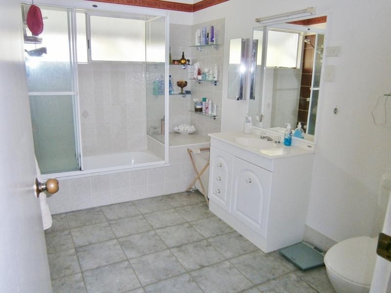 60 Steley Street, Howard QLD 4659