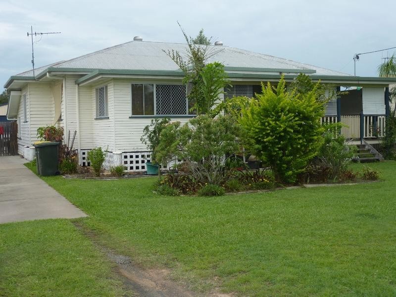 6 Crawford Street, Torbanlea QLD 4662