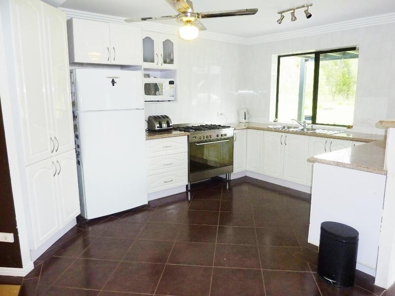 181 Pacific Haven Dr, Howard QLD 4659