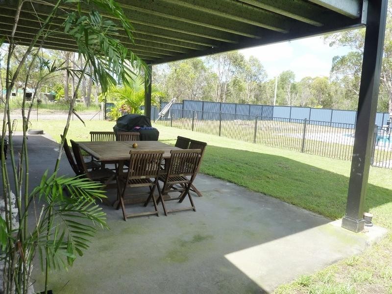 181 Pacific Haven Dr, Howard QLD 4659