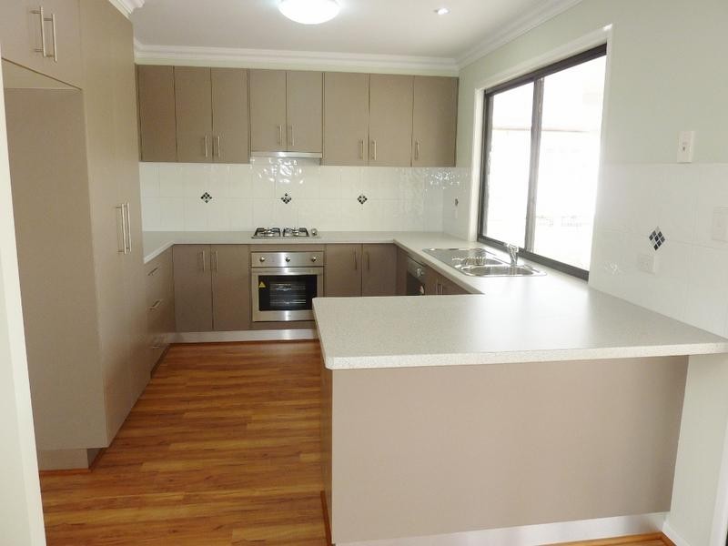 40 James Street, Howard QLD 4659