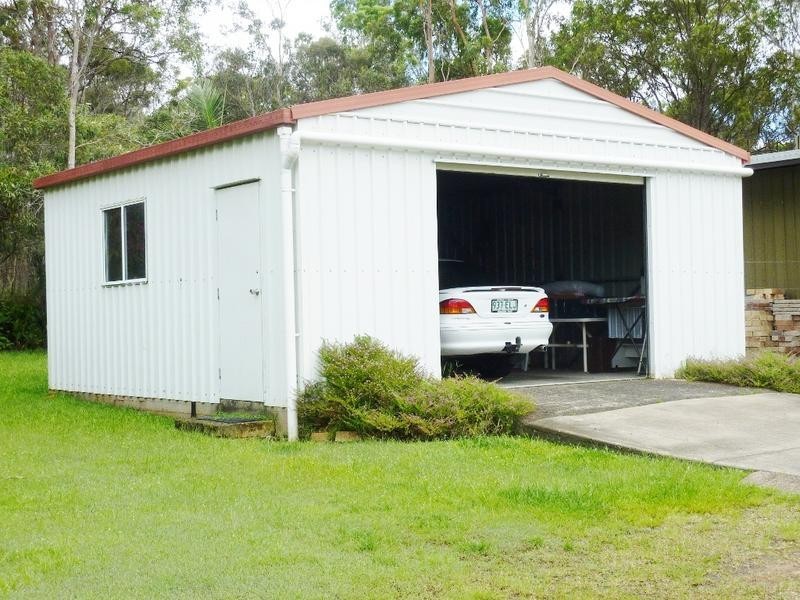 7 Howard Heights Rd, Howard QLD 4659