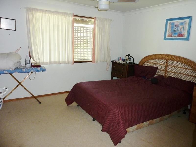 32 & 32A Pacific Haven Cct, Pacific Haven QLD 4659