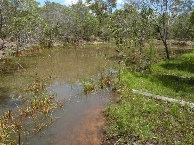 32 & 32A Pacific Haven Cct, Pacific Haven QLD 4659