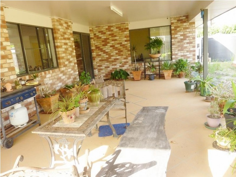 10 PRAWLE ST, Howard QLD 4659