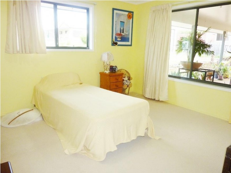10 PRAWLE ST, Howard QLD 4659