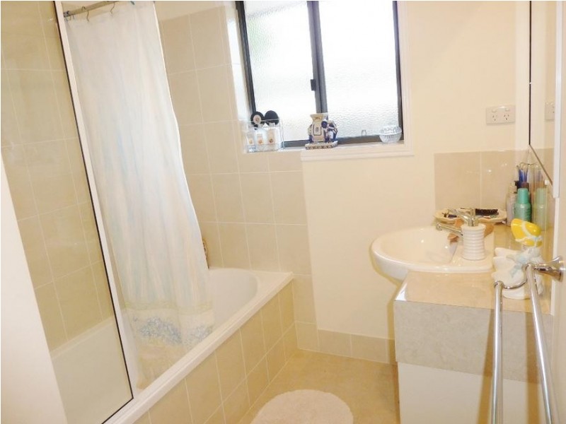 10 PRAWLE ST, Howard QLD 4659