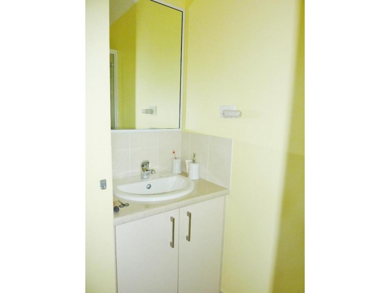 10 PRAWLE ST, Howard QLD 4659