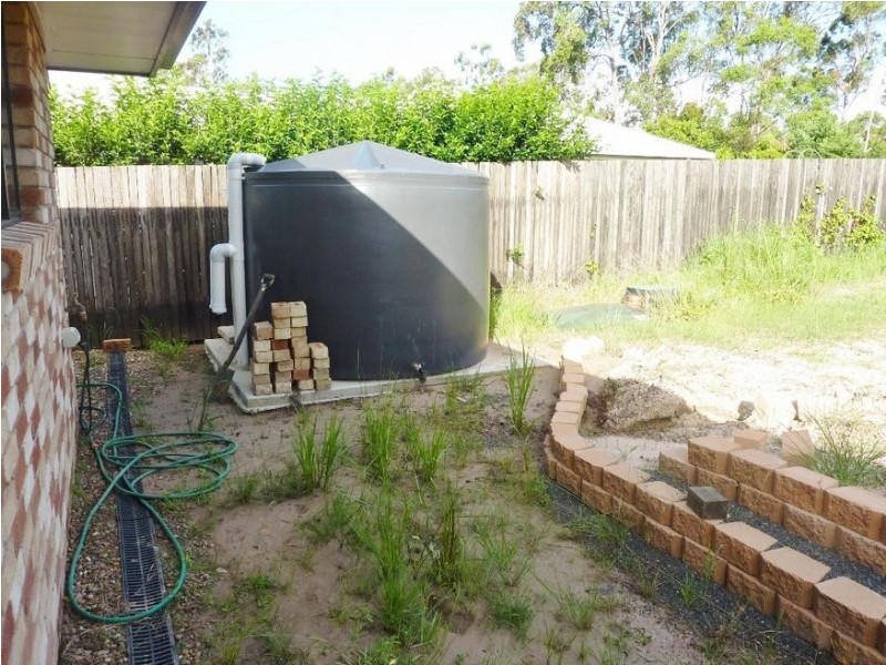 10 PRAWLE ST, Howard QLD 4659