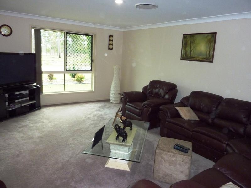 7 ELBOZ CRT, Burrum Heads QLD 4659