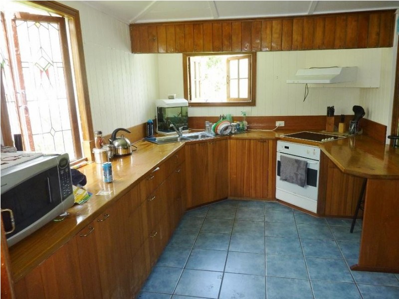 18 – 20 Thomas St, Howard QLD 4659