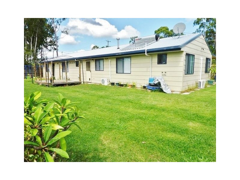 48 James St, Howard QLD 4659