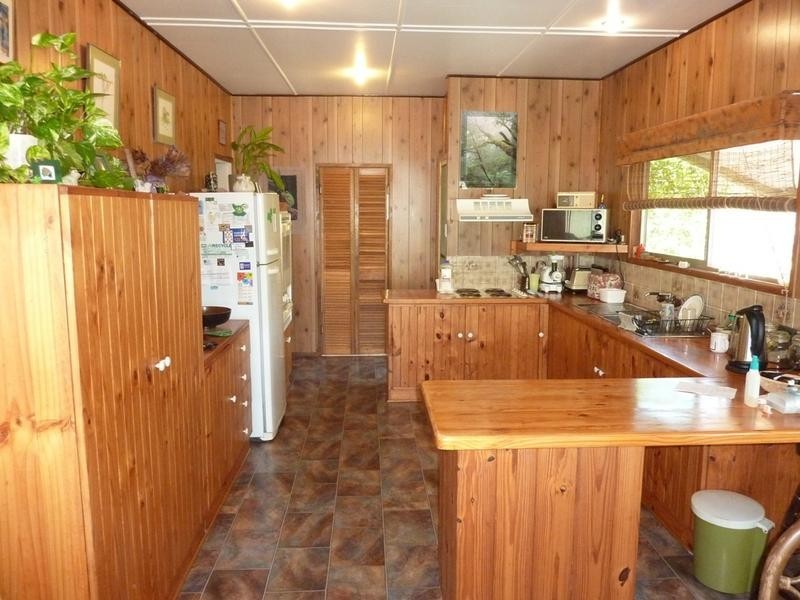 8 Jacqueline, Pacific Haven QLD 4659