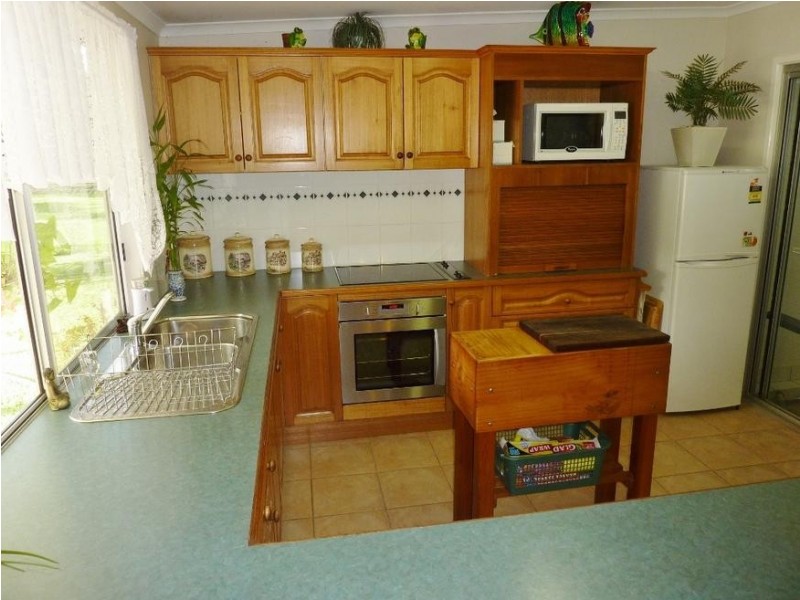 18-20 Edith Street, Howard QLD 4659