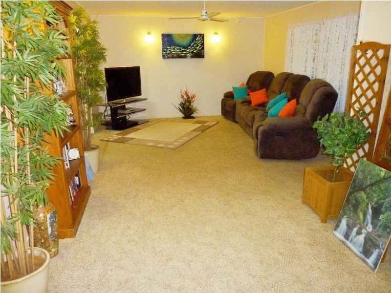 18-20 Edith Street, Howard QLD 4659