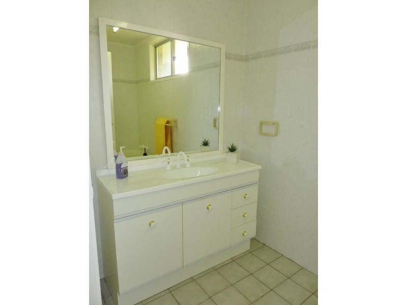 18-20 Edith Street, Howard QLD 4659