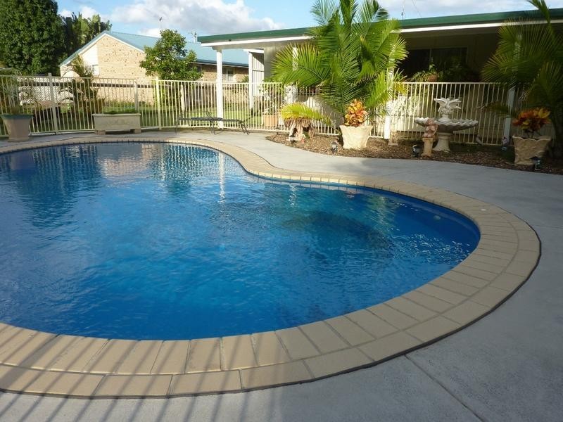 18-20 Edith Street, Howard QLD 4659