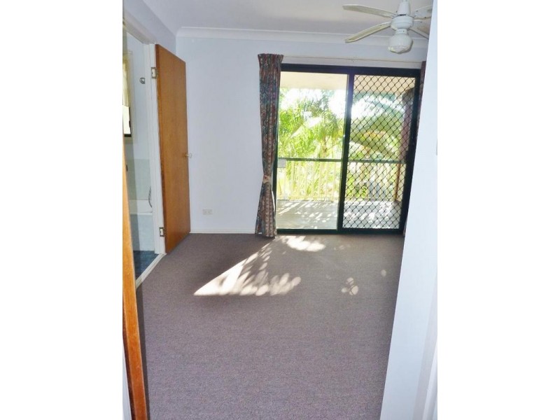 37 Hunter St, Torbanlea QLD 4662