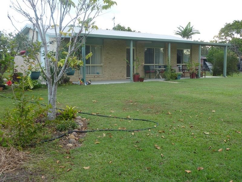 12 Roberts St, Torbanlea QLD 4662