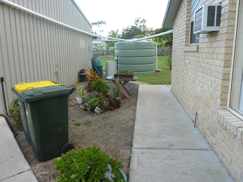 12 Roberts St, Torbanlea QLD 4662