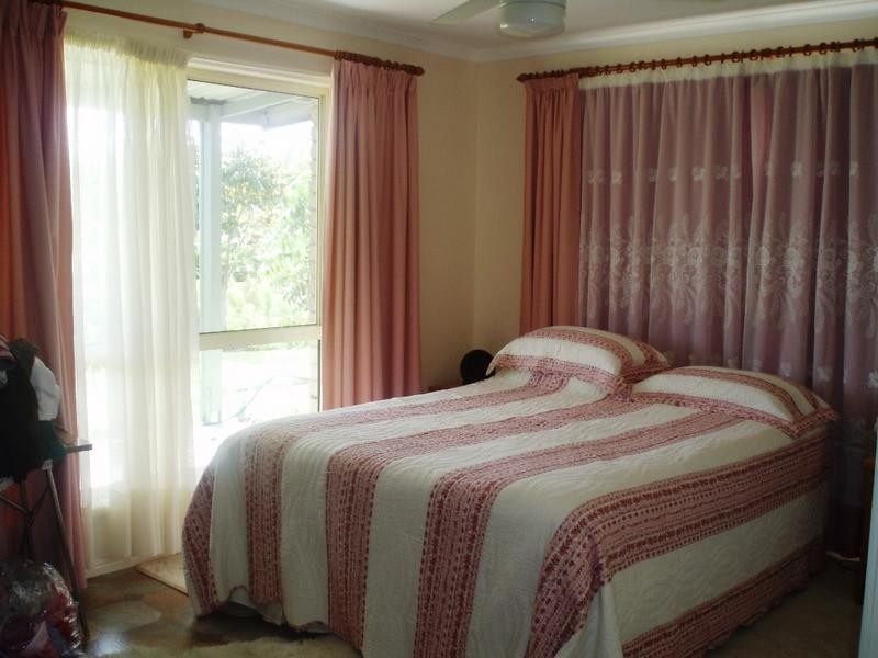 12 Roberts St, Torbanlea QLD 4662