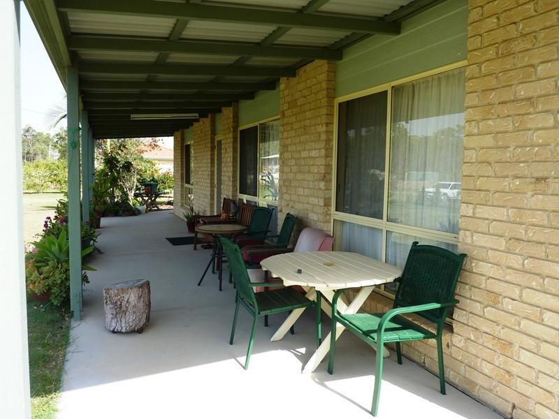 12 Roberts St, Torbanlea QLD 4662