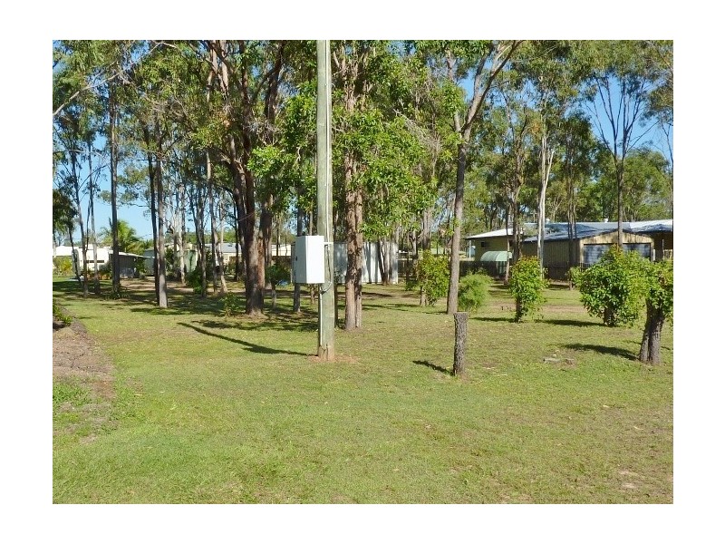 42 Annie St, Howard QLD 4659
