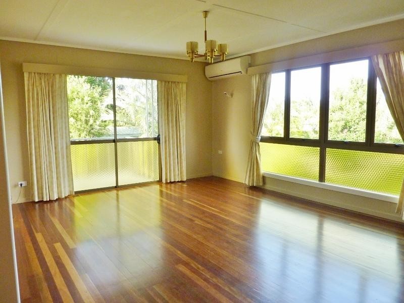 21 Gympie St, Torbanlea QLD 4662