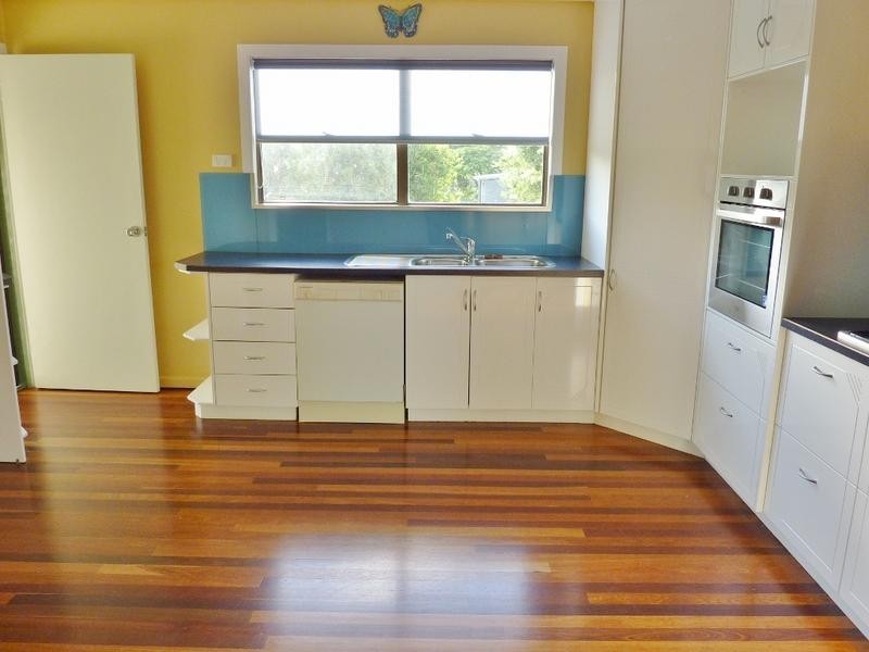 21 Gympie St, Torbanlea QLD 4662