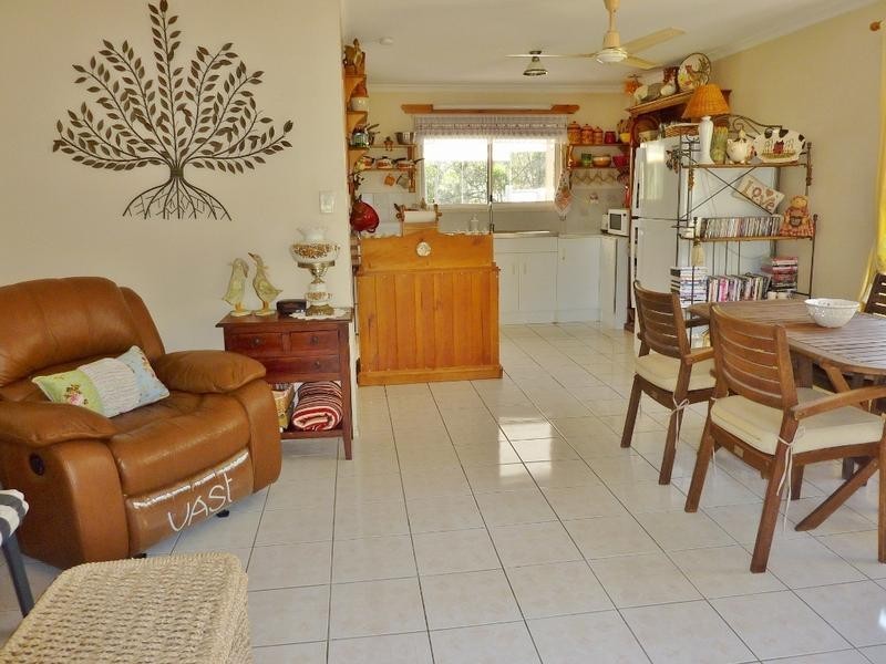21 Ranch Park Dr, Pacific Haven QLD 4659