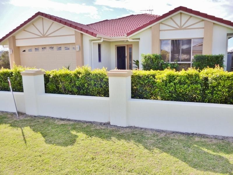 17 Noeme Street, Burrum Heads QLD 4659