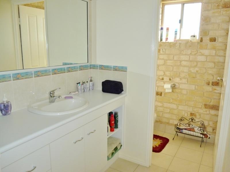 17 Noeme Street, Burrum Heads QLD 4659