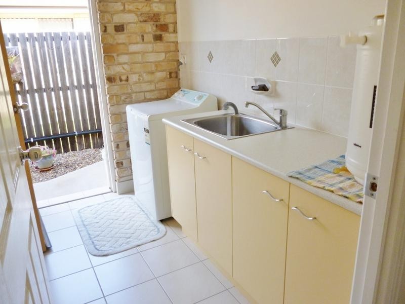 17 Noeme Street, Burrum Heads QLD 4659