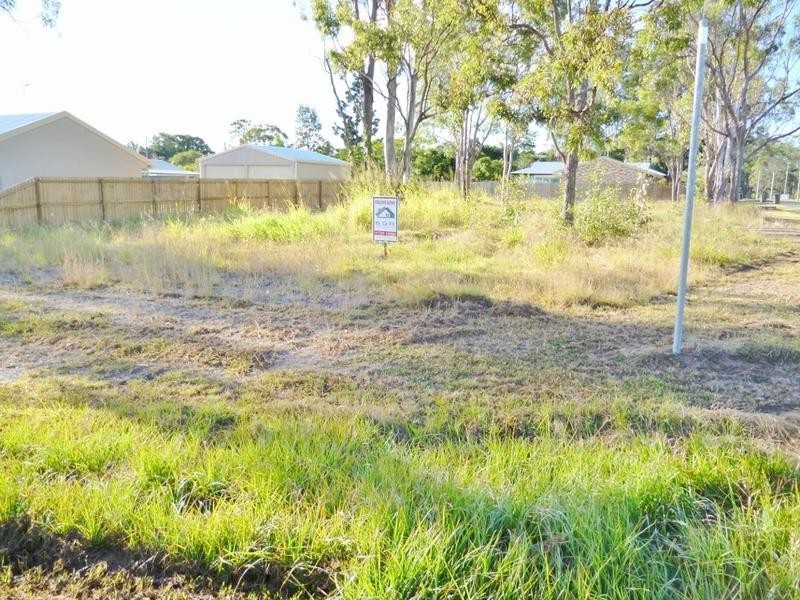 42 James St, Howard QLD 4659