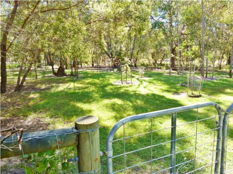 15 Dreamtime Ave, Burrum Heads QLD 4659