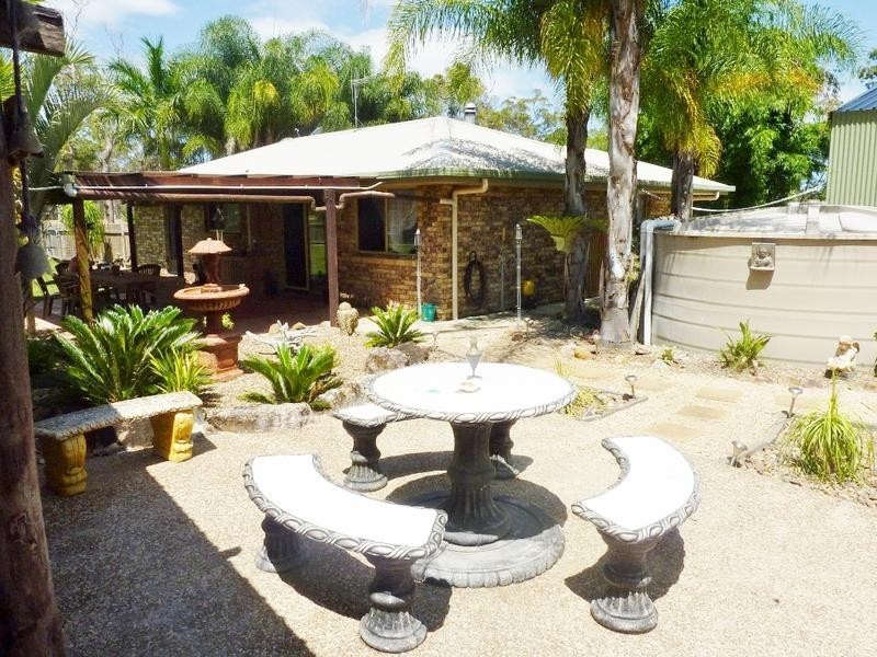 31 Marina Dr, Pacific Haven QLD 4659