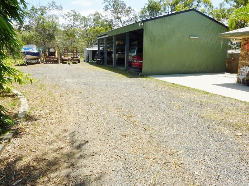 31 Marina Dr, Pacific Haven QLD 4659