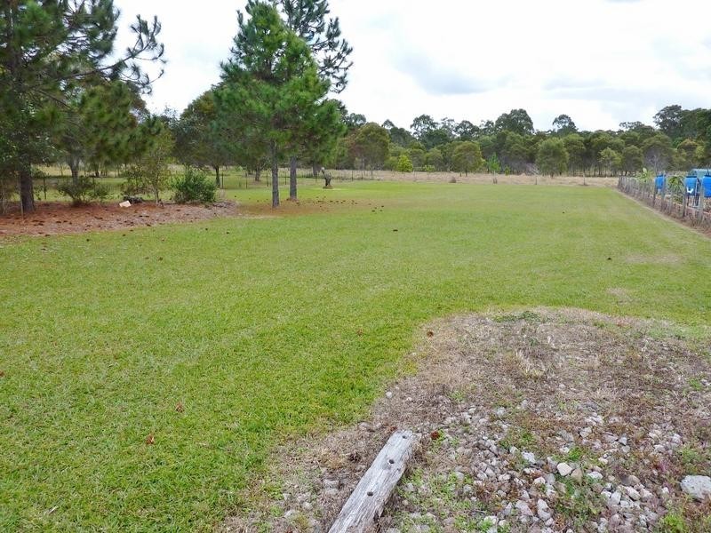 37 James St, Howard QLD 4659