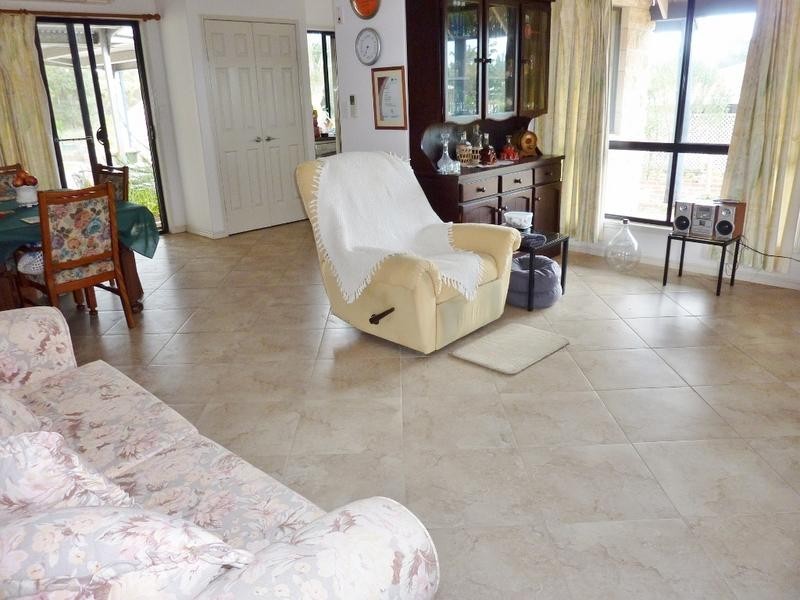37 James St, Howard QLD 4659